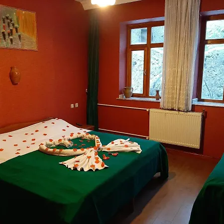 Kapadokya Stonelake Guzelyurt