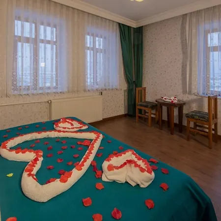 Kapadokya Stonelake 3* Guzelyurt