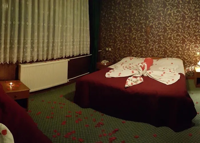 Kapadokya Stonelake * Guzelyurt