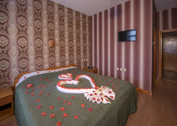 Kapadokya Stonelake * Guzelyurt