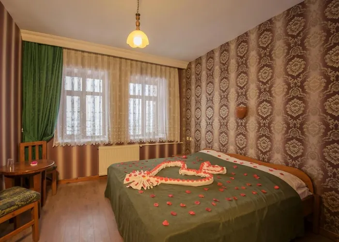 Kapadokya Stonelake Guzelyurt